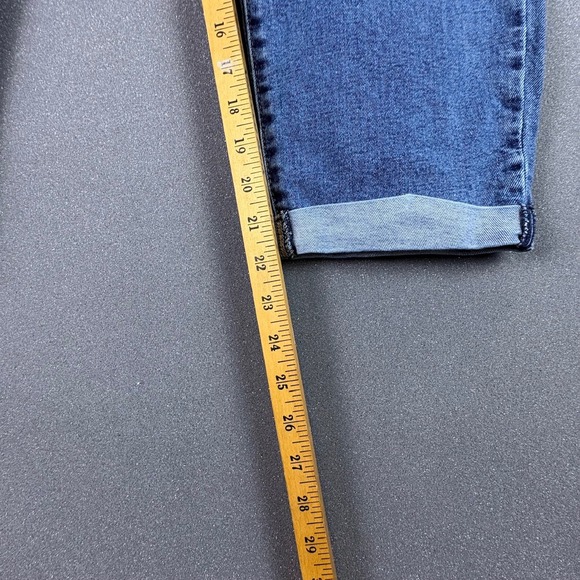 Levi's Women's Jeans Plus Size 18W Blue Denim Cropped Casual - Picture 7 of 7